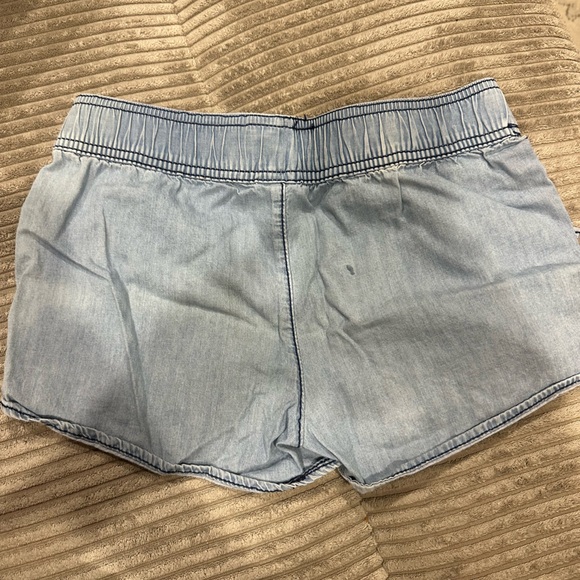 Embroidered Denim Girl’s Shorts - Picture 2 of 4